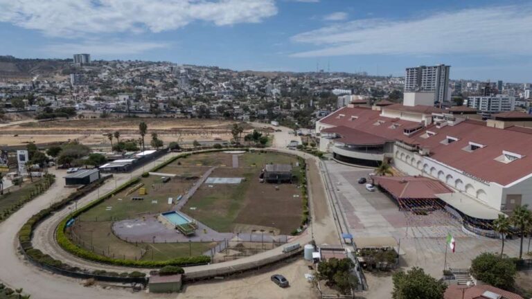 c932d39b-6045-4d58-90b1-3209c50a9917